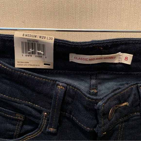 NWT Levi’s Women’s Classic Mid Rise Skinny Jeans Size 8 - Picture 13 of 16